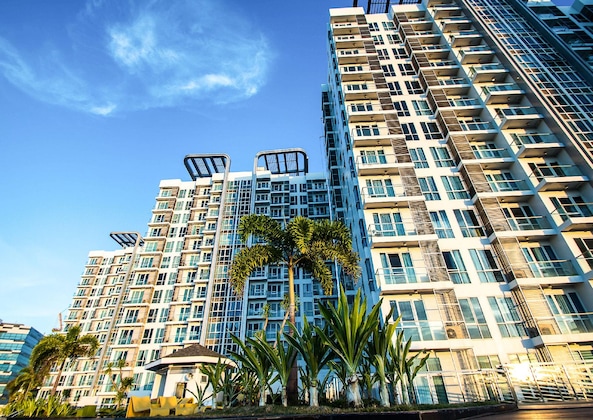 Gallery - Csuites At 8 Newtown Residences