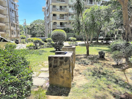 Gallery - Rosewood Pointe Luxury Residences