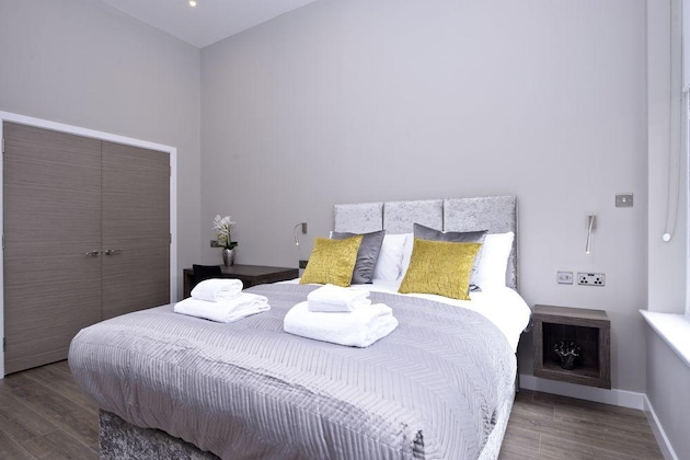 Gallery - Nelson Mandela Place