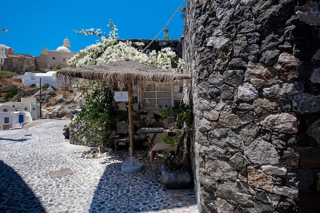 Gallery - Rock Villas - Emporio | Pool, Jacuzzi, Castle View