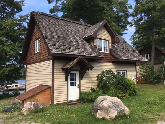Gallery - Lakefront Cottage Amazing View