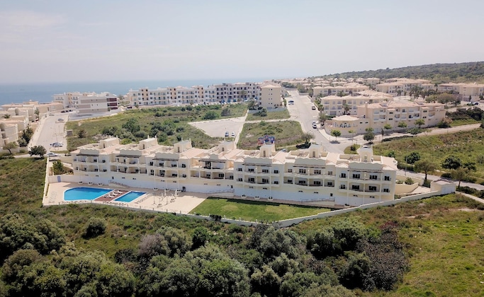 Gallery - Lagos Bay Plaza