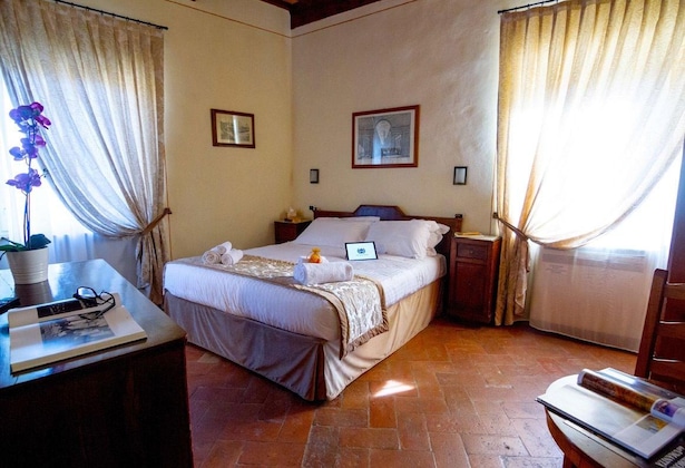 Gallery - Palazzo Mari