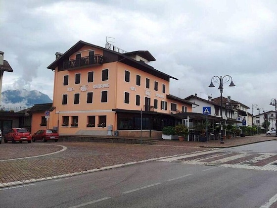 Gallery - Hotel Piol