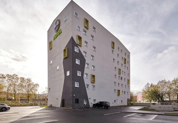 Gallery - B&B Hotel Nanterre Rueil-Malmaison