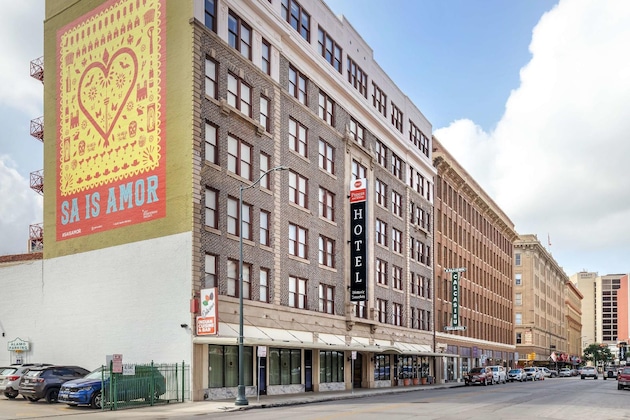 Gallery - Best Western Premier Historic Travelers Hotel Alamo Riverwalk
