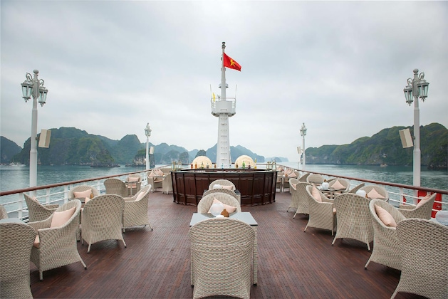 Gallery - Paradise Elegance Cruise Halong