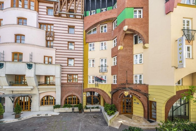 Gallery - Corvin Hotel