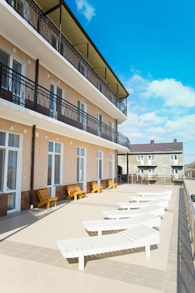 Gallery - Well Hotel