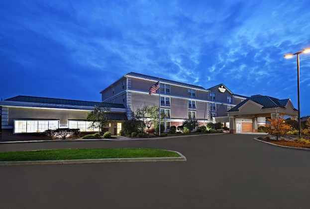 Gallery - Spark By Hilton Rochester University Area