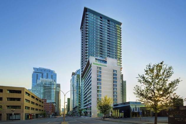 Gallery - Holiday Inn Hotel & Suites Montreal Centre-Ville Ouest By Ihg