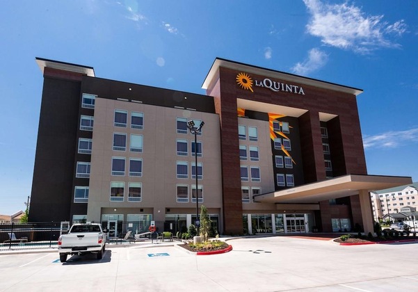 Gallery - La Quinta Inn & Suites By Wyndham Oklahoma City Airport