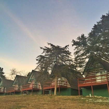 Gallery - Calm Waters Cabin Resort