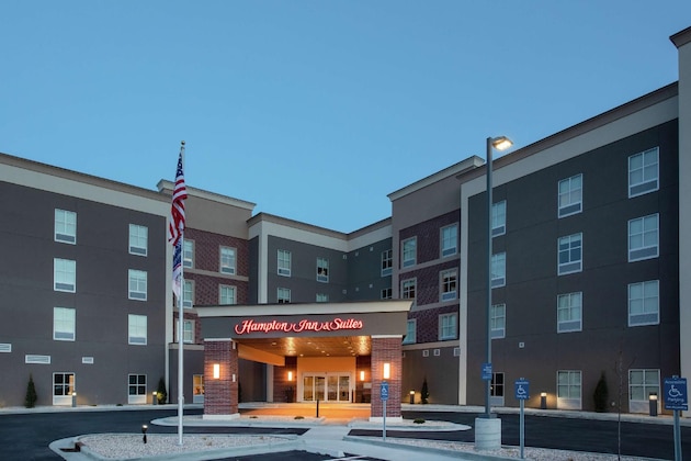Gallery - Hampton Inn And Suites By Hilton Logan