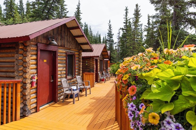Gallery - Denali Crow's Nest Cabins