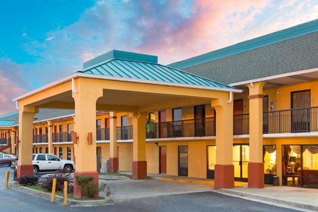 Gallery - Super 8 By Wyndham Orangeburg