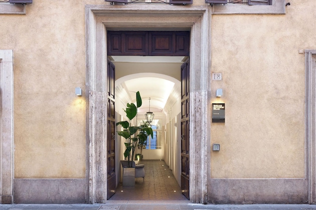 Gallery - Terrace Pantheon Relais