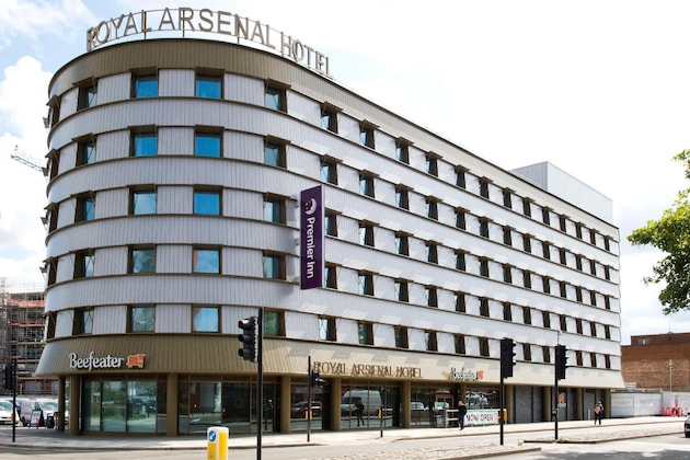 Gallery - Premier Inn London Woolwich Royal Arsenal