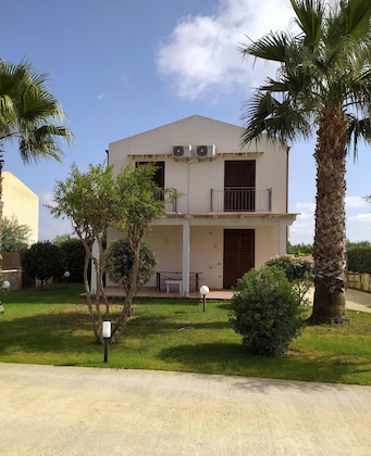 Gallery - Oasi Guzzetta Hotel E Case Vacanze