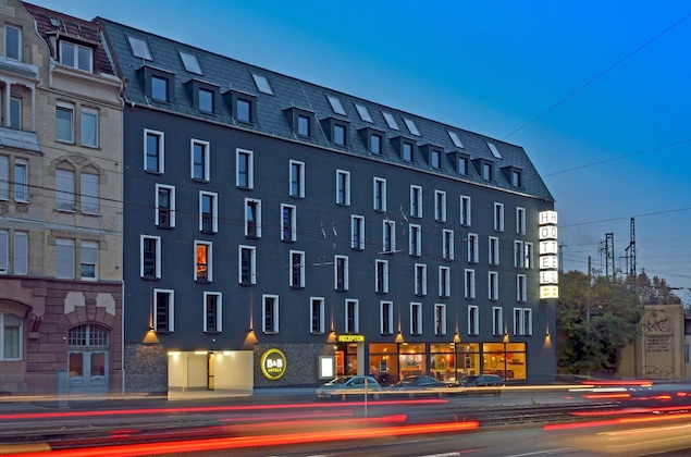 Gallery - B&B Hotel Stuttgart-Bad Cannstatt