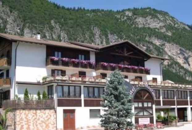 Gallery - Hotel Montana