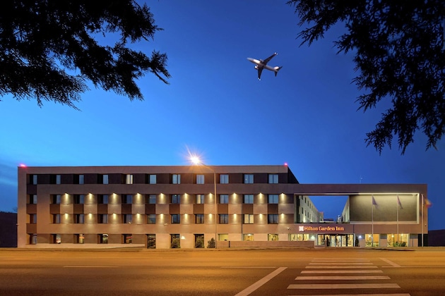 Gallery - Hilton Garden Inn Bucharest Airport