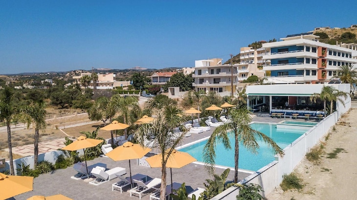 Gallery - Mazoren Art Hotel
