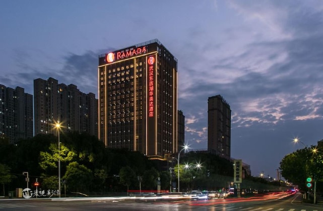 Gallery - Ramada By Wyndham Wuhan Dongxihu