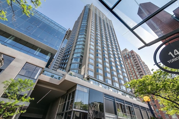 Gallery - Amazing Royal Suites Yorkville
