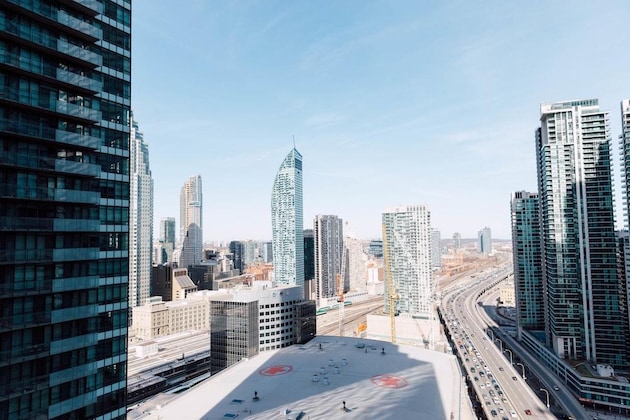 Gallery - Sarkar Suites - Maple Leaf Square