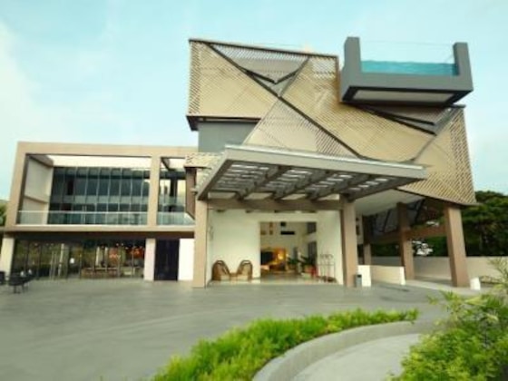 Gallery - Hue Puerto Princesa