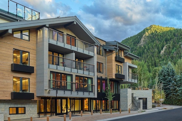 Gallery - W Aspen