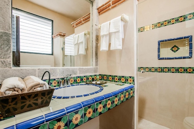 Gallery - Casa Granada 24