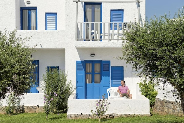 Gallery - Rocrita Lifestyle Beach Resort
