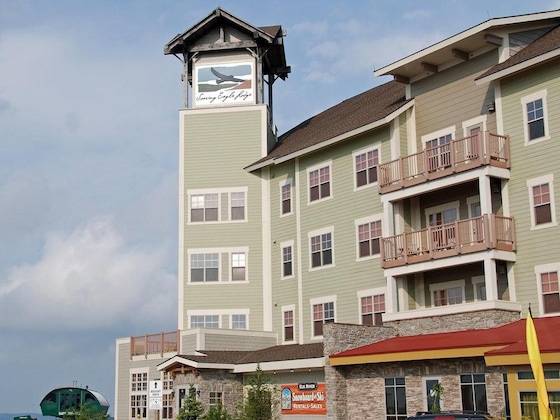 Gallery - 2 Br: Soaring Eagle 402