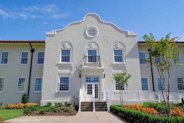 Gallery - Oasis Resort Gulfport