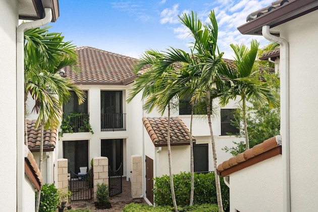 Gallery - Kasa Hollywood Fort Lauderdale