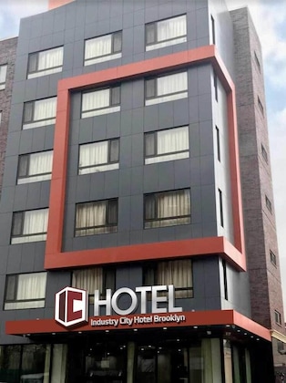 Gallery - The L Hotel