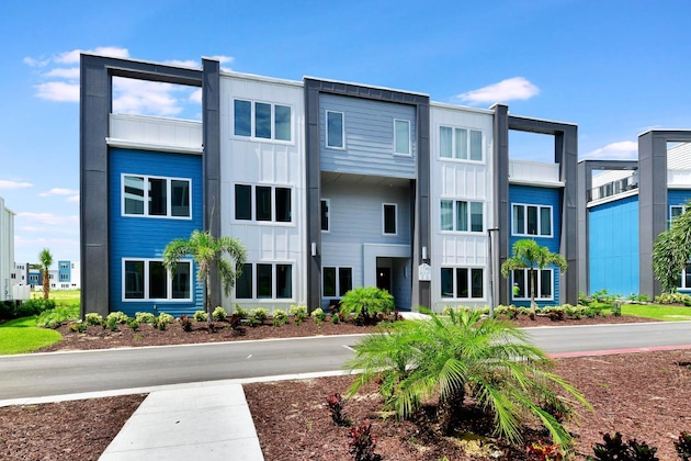 Gallery - Spectrum Resort Orlando