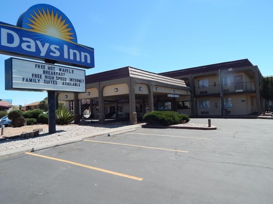 Gallery - Tree Inn & Suites Albuquerque.