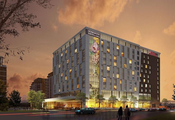 Gallery - Hilton Garden Inn Montreal Midtown