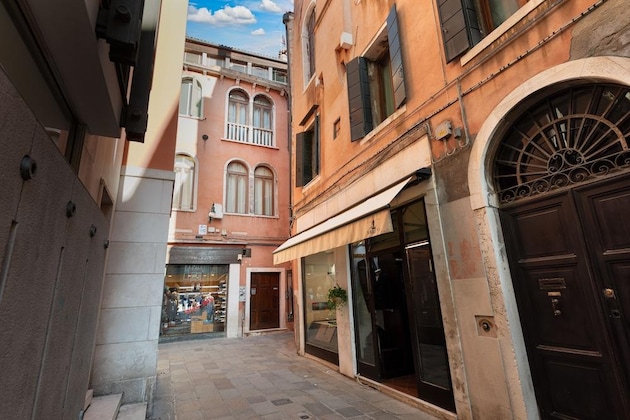Gallery - Residenza Manin Apartments