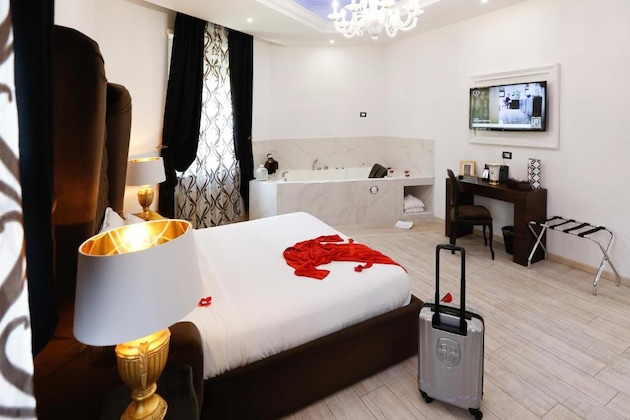 Gallery - Escape Luxury suite