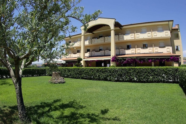 Gallery - Madama Club Village