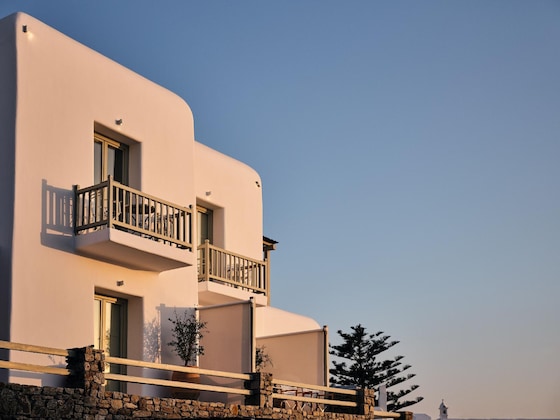 Gallery - Belvedere Hilltop Complex Rooms & Suites