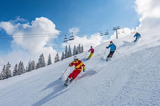 Gallery - Tirol Lodge