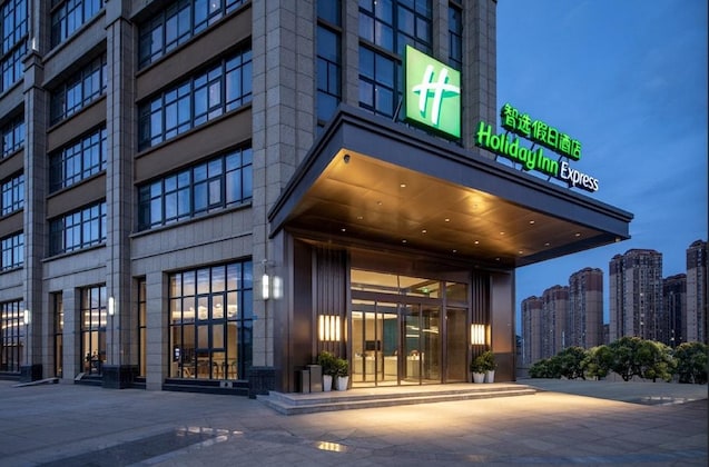 Gallery - Holiday Inn Express Chengdu Longquanyi North, An Ihg Hotel