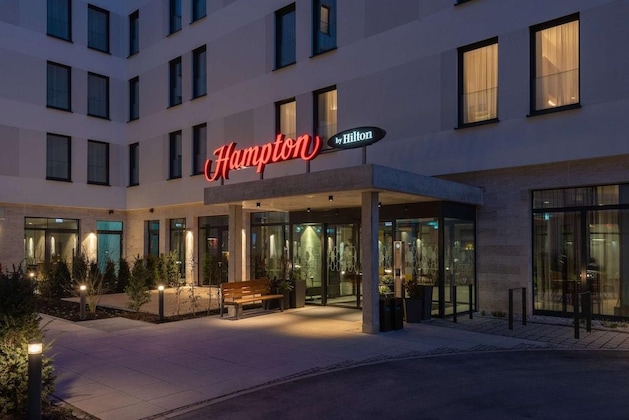Gallery - Hampton By Hilton Munich City North