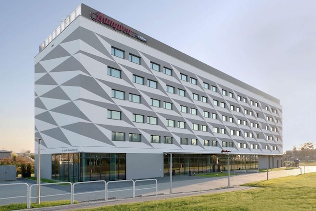Gallery - Hampton By Hilton Krakow Airport