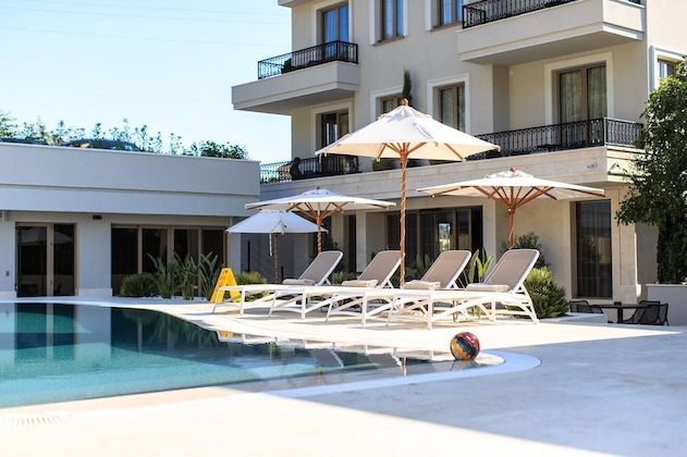 Gallery - Avanti Hotel & Spa
